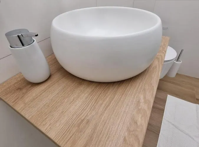 招待所 The Smerald 2 3*